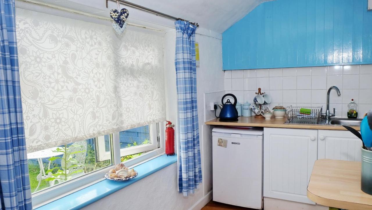 Wellspring Cottage Nr Kynance Cove Lizard Bagian luar foto